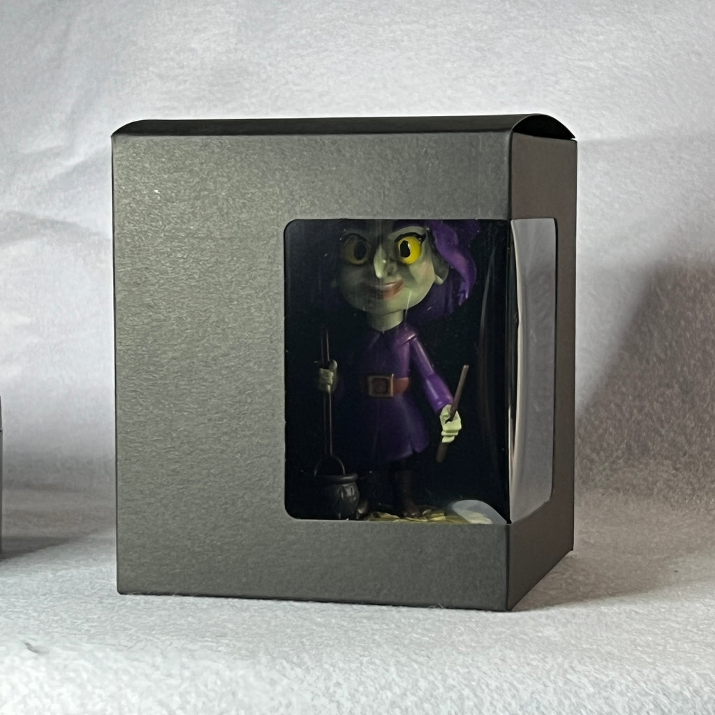 🧹 Hazel Hex – Halloween Witch Bobblehead | Frozen Nebula 3D Collectible