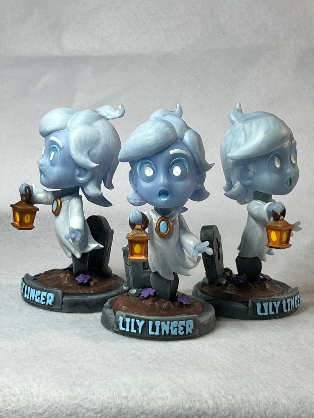 👻 Lily Linger – Ghost Halloween Bobblehead | Frozen Nebula 3D Collectible