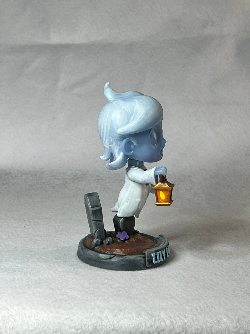 👻 Lily Linger – Ghost Halloween Bobblehead | Frozen Nebula 3D Collectible