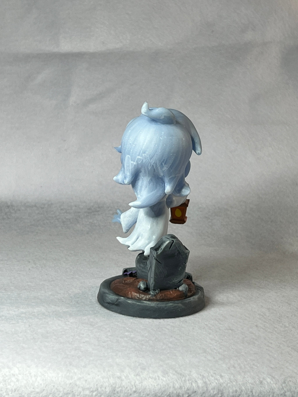 👻 Lily Linger – Ghost Halloween Bobblehead | Frozen Nebula 3D Collectible