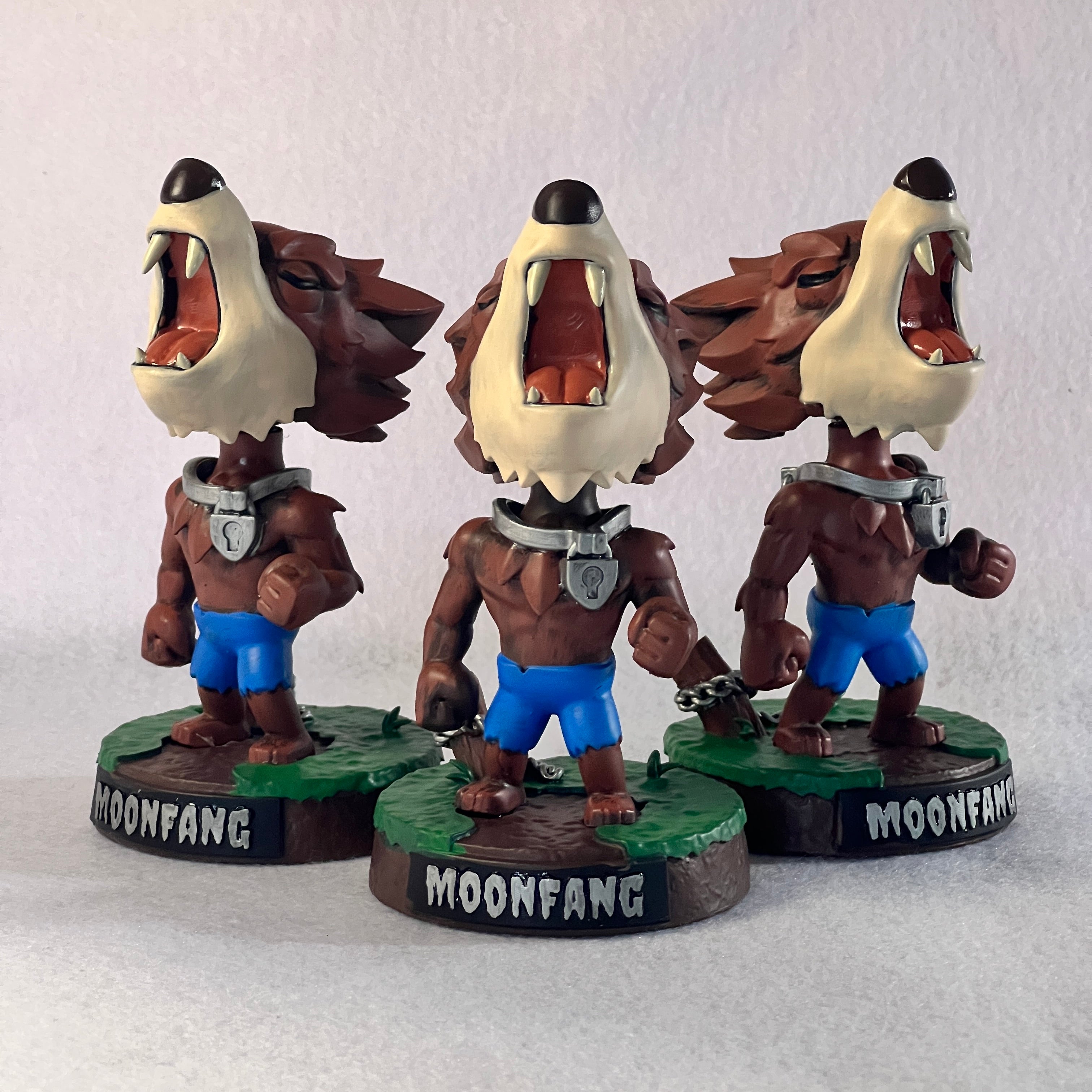 🌕 Moonfang – Werewolf Halloween Bobblehead | Frozen Nebula 3D Collectible